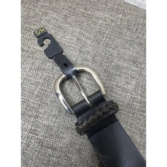 Mens Braided Black Faux Leather Belt Size S/M With Silver Buckle Dress Casual - Picture 4 of 6